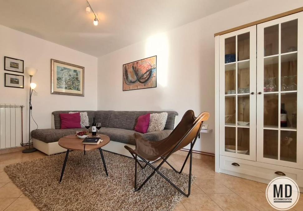 Apartment Valery พูลา ภายนอก รูปภาพ