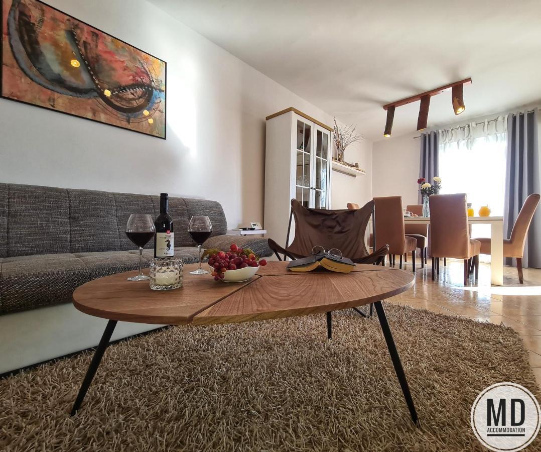 Apartment Valery พูลา ภายนอก รูปภาพ